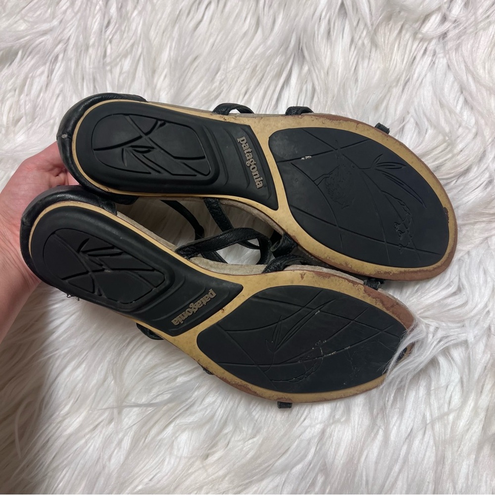 Patagonia leather cross strap leather sandals in black - Picture 8 of 8